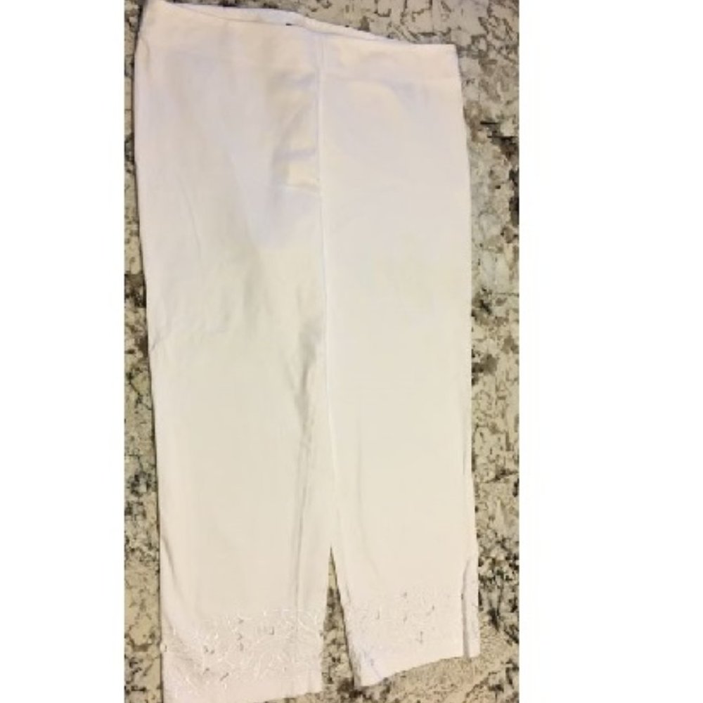 Jones New York White Women's Stretch Capris Pants Floral Cuff Cutouts Size 14